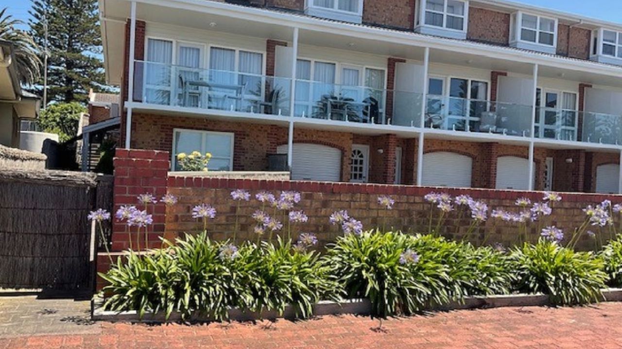 Beach Front with Amazing Ocean Views
