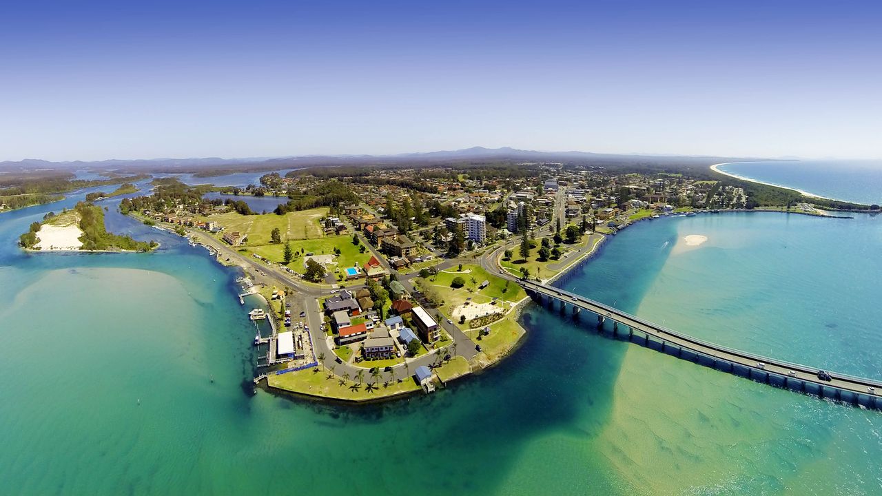 Tokelau Townhouse 1 – Central Tuncurry Location!
