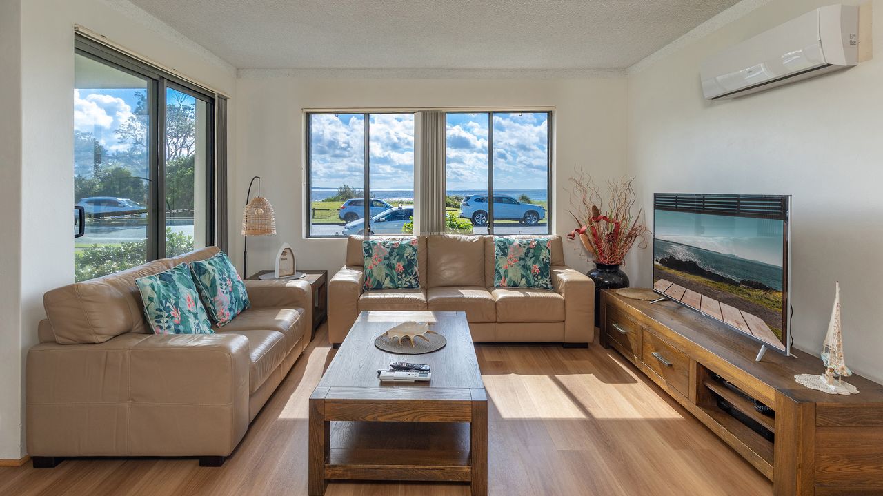 Sandpebbles 1 – Pebbly Beach