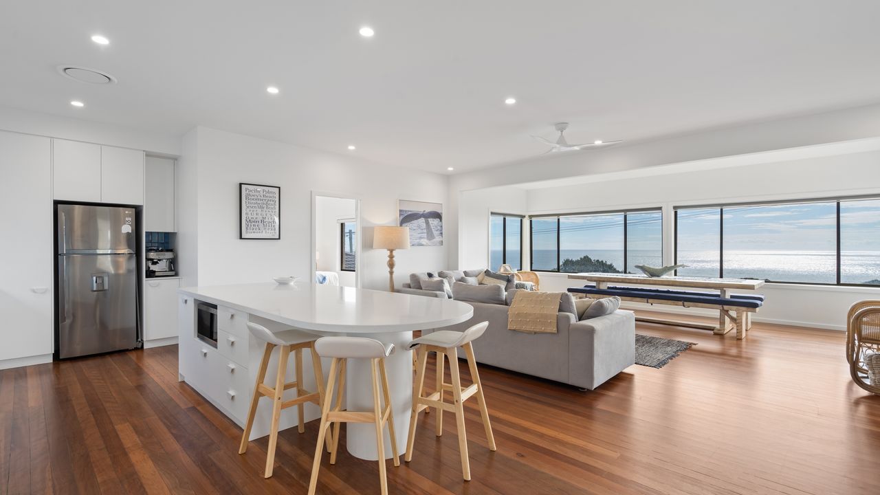 Noah’s 46 Cliff Road