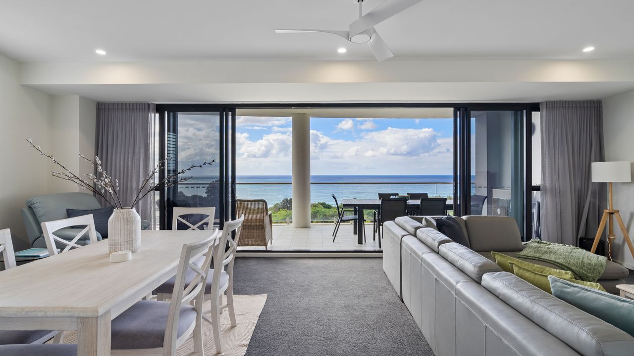 The Cove 903 Oceanview Apartment with Pool & Gym