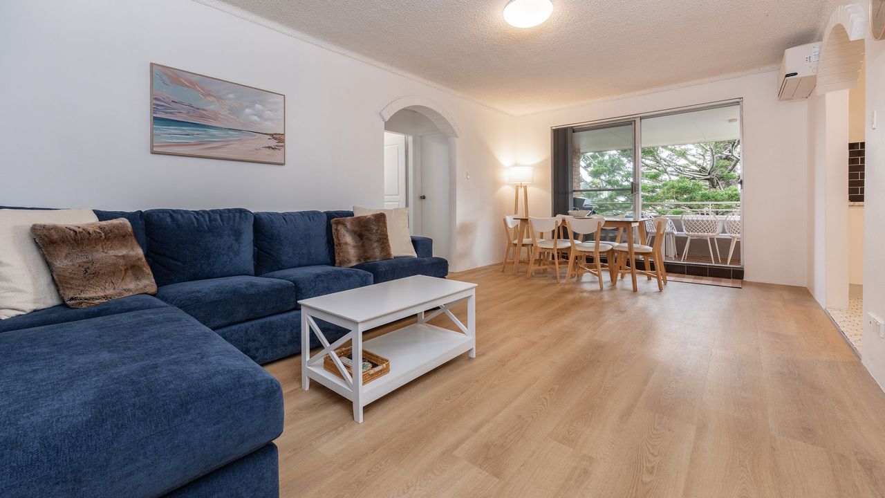 The Pines Coastal Retreat | Walk to Beach, BBQ, Sleeps 6