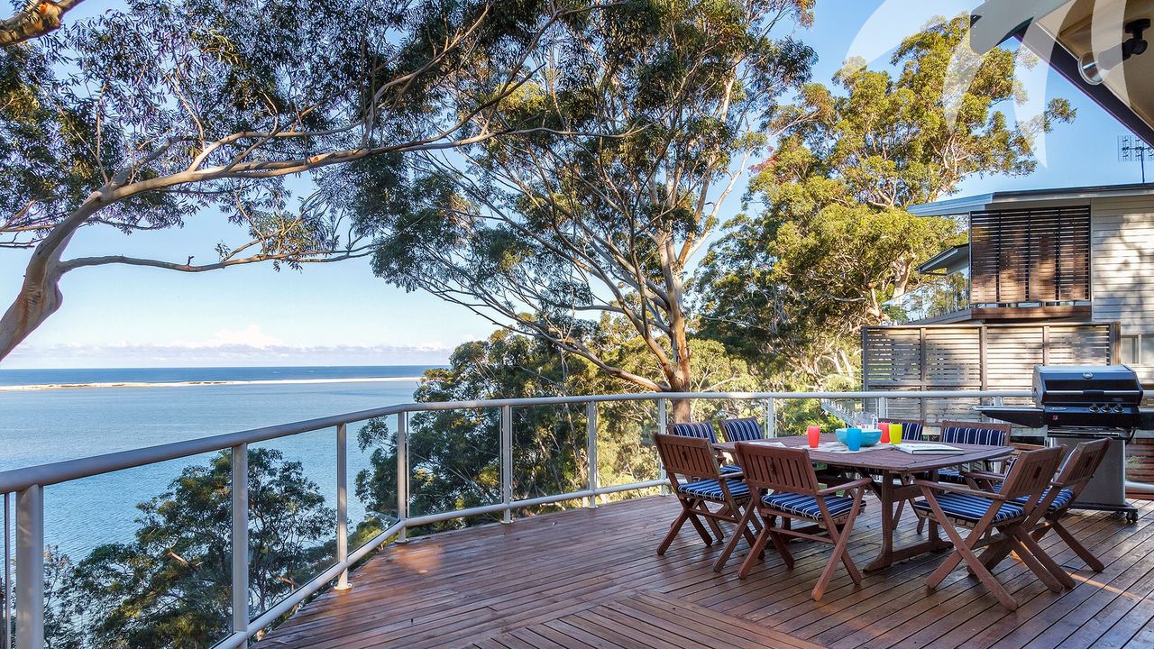Deck Dining