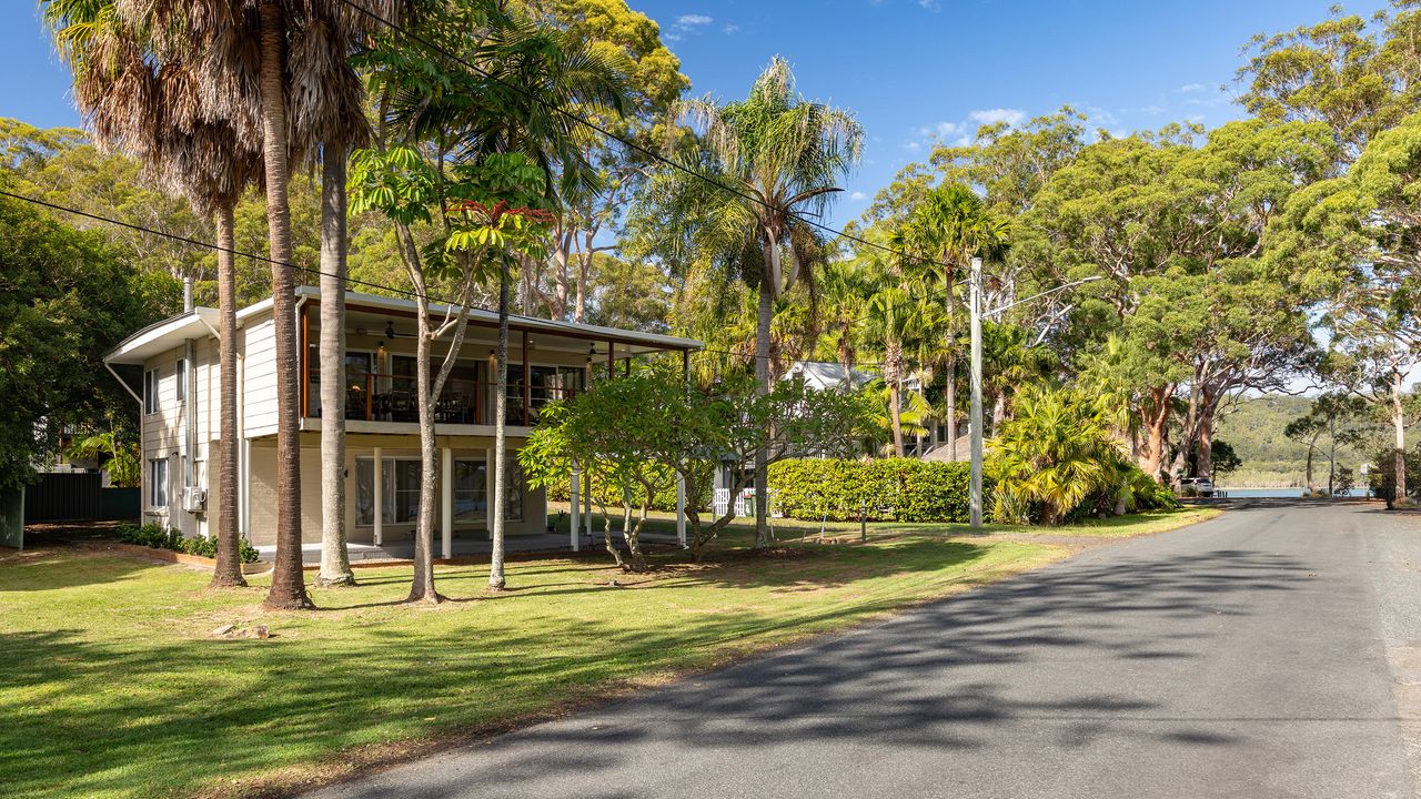 Amaroo Cottage Smiths Lake