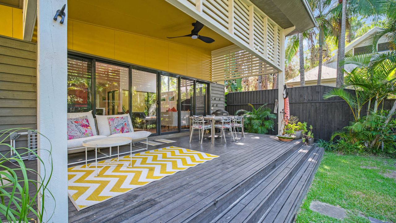 Covered Outdoor Deck with Dining