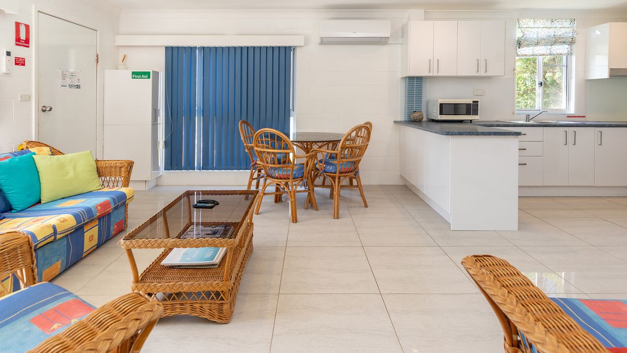 Blueys Beach Villa Manyana 14