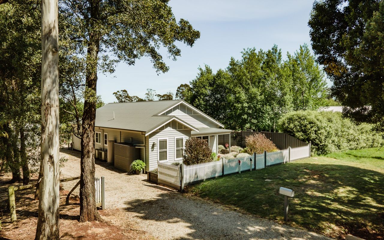 Cow Bell Cottage