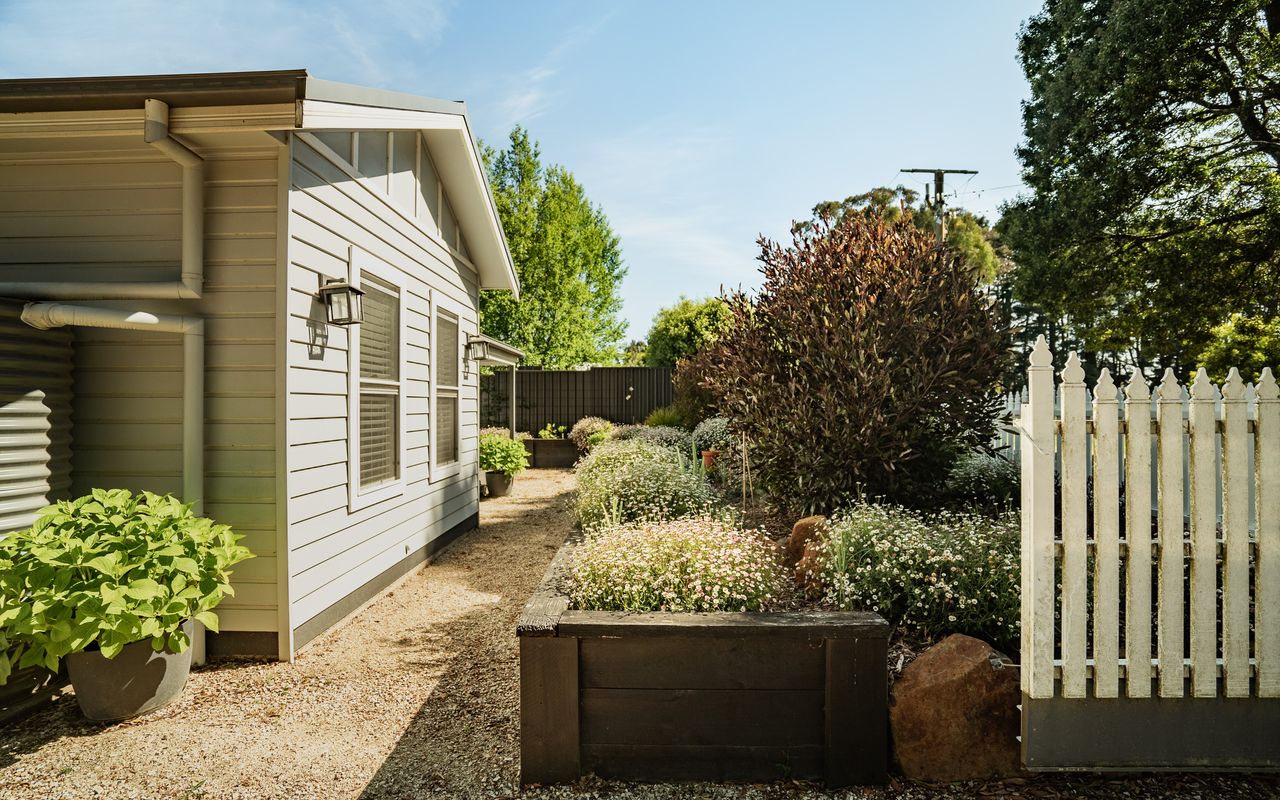 Cow Bell Cottage
