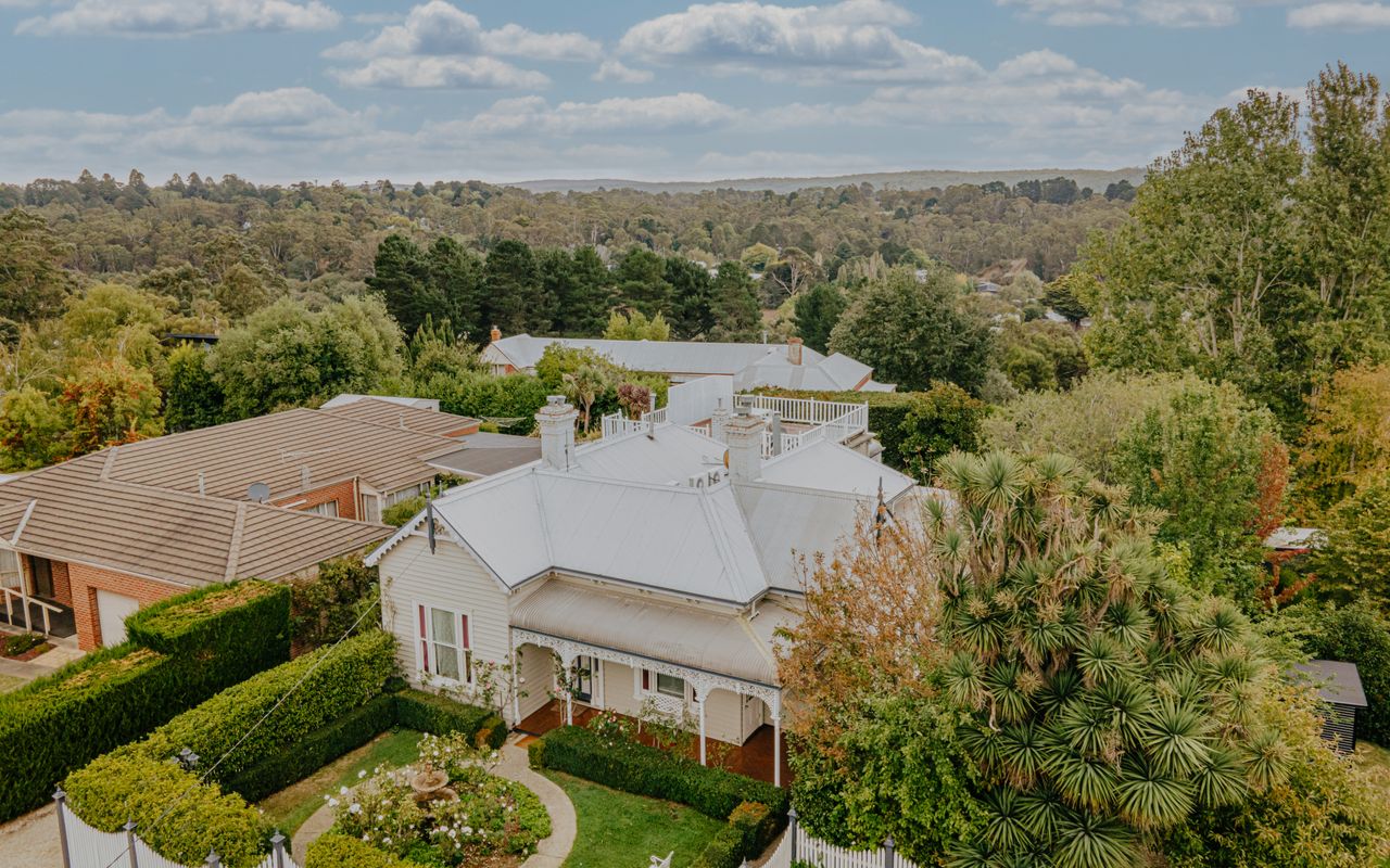 Lake Daylesford Country House