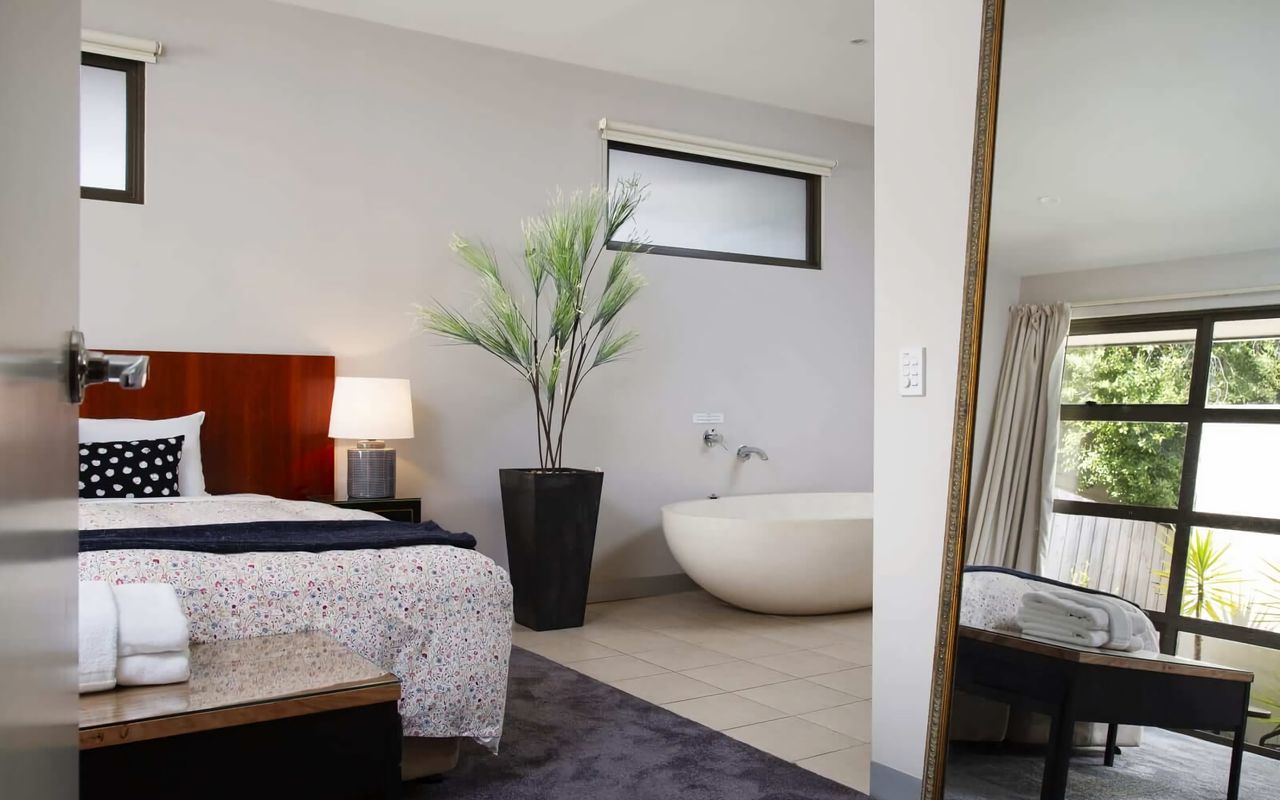Lake Daylesford Lodge 7