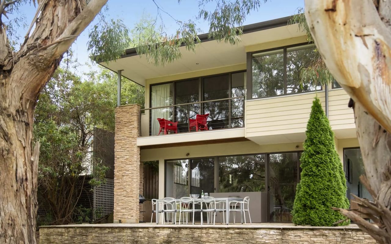 Lake Daylesford Lodge 7