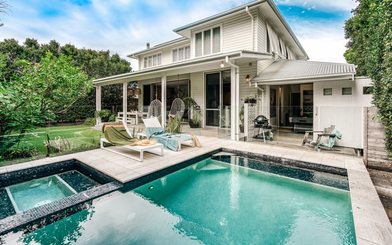 Catching Raes Byron Bay IBO