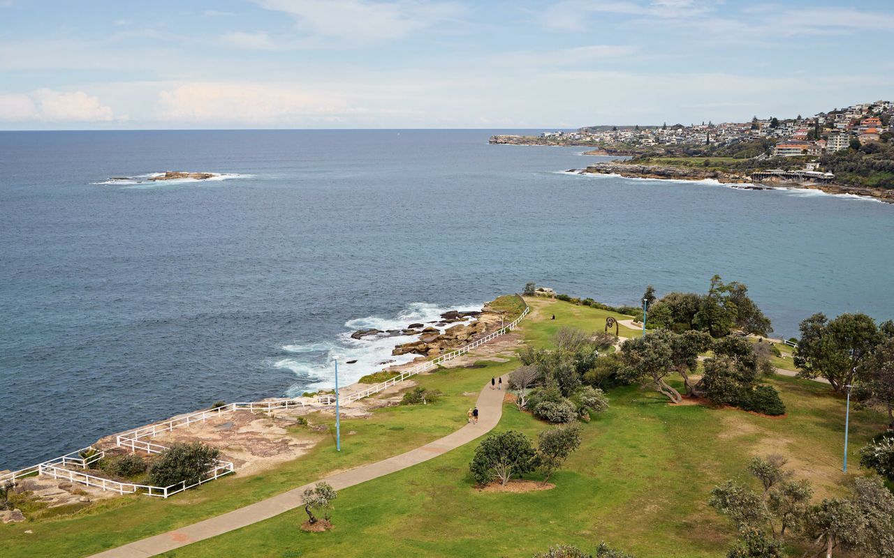 Coogee Surf View I90
