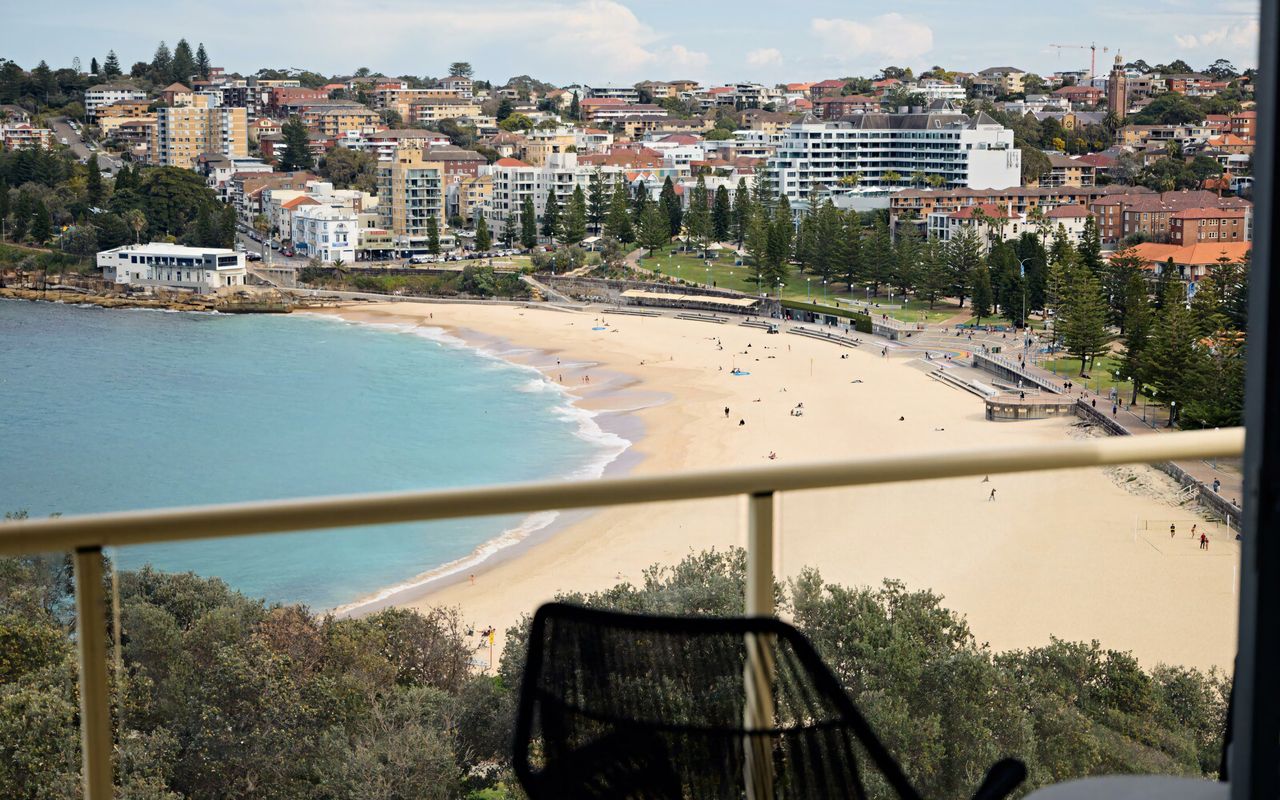 Coogee Surf View I90