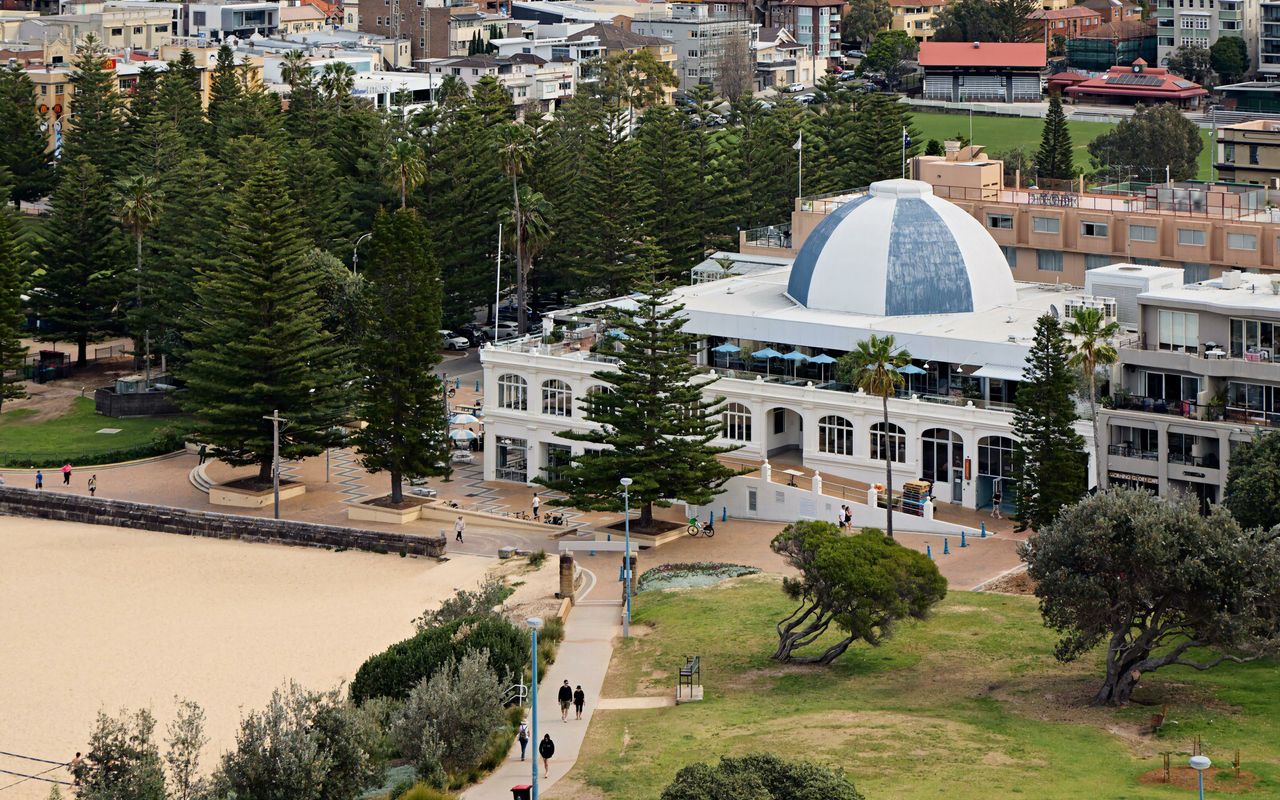 Coogee Surf View I90