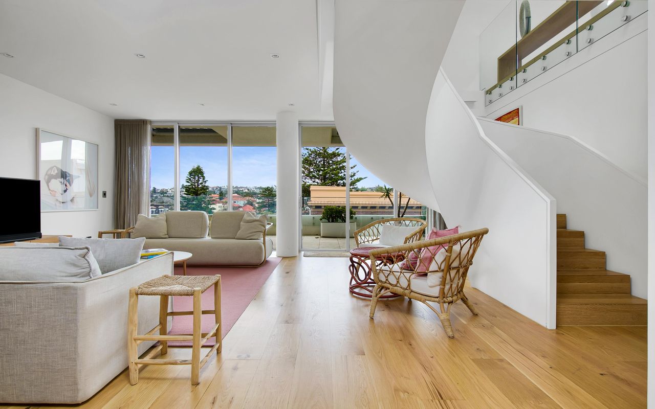 180 Sunset Penthouse IBO/IH7 Luxe