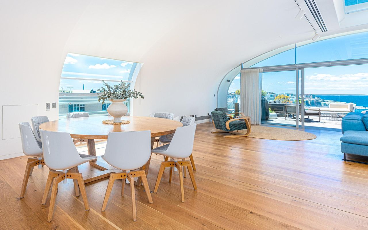180 Sunset Penthouse IBO/IH7 Luxe