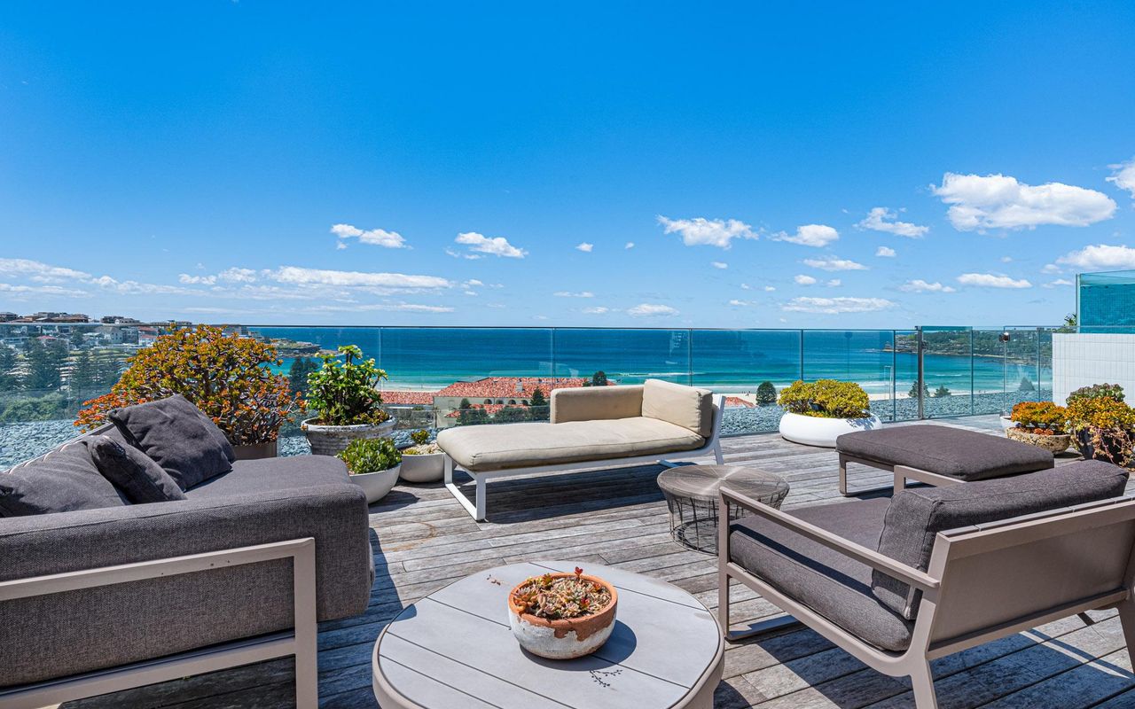 180 Sunset Penthouse IBO/IH7 Luxe