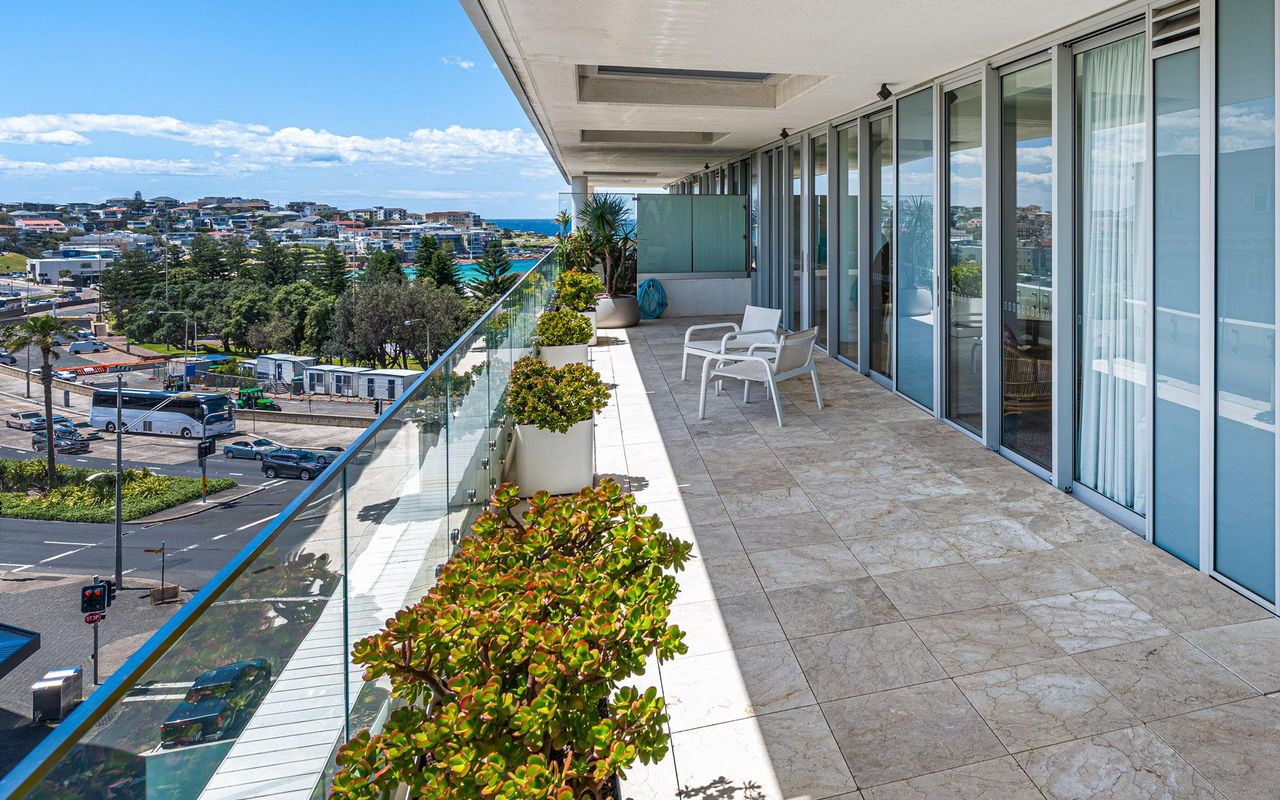 180 Sunset Penthouse IBO/IH7 Luxe