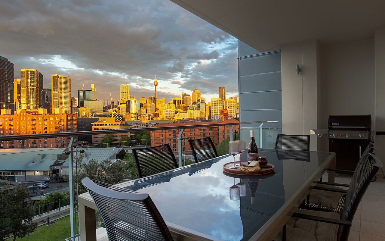 Harbour Views Pyrmont IH