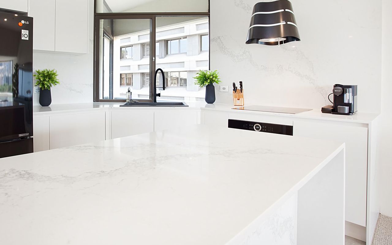 Hydeaway Luxe City Apartment I90