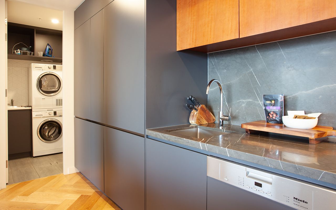 Prestige City Chic I90