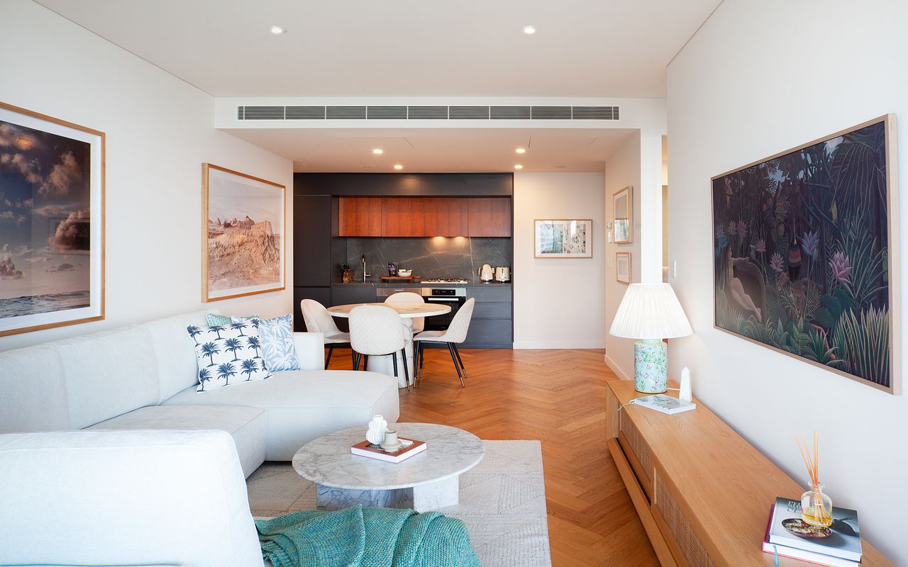 Prestige City Chic I90