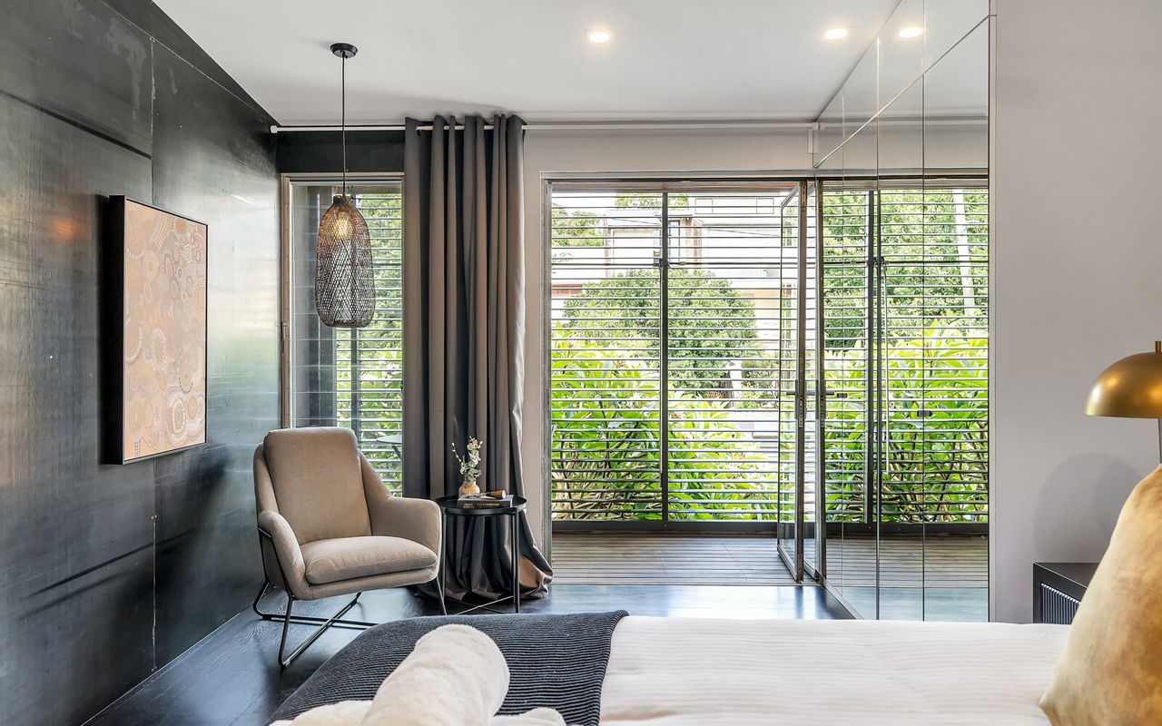 Urban Escape Glebe ISYD