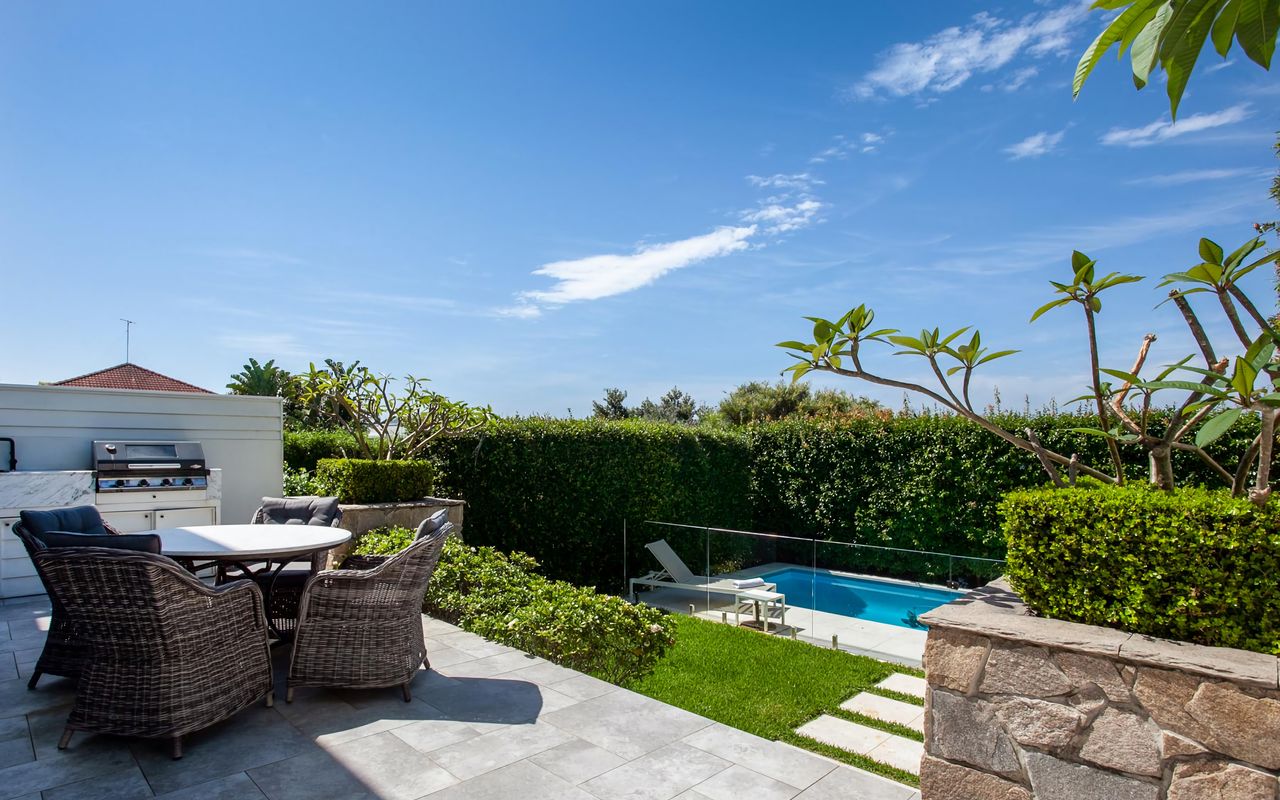 Villa Bianca Clovelly ISYD