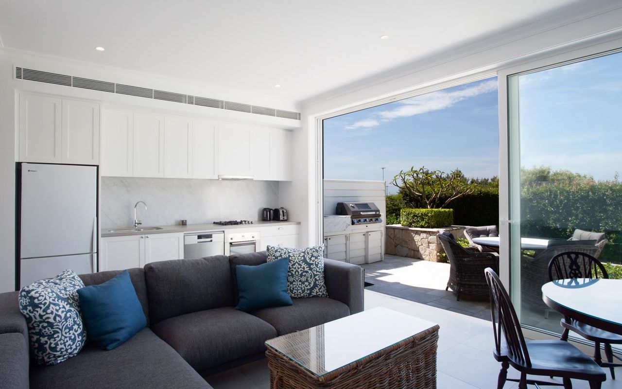 Villa Bianca Clovelly ISYD