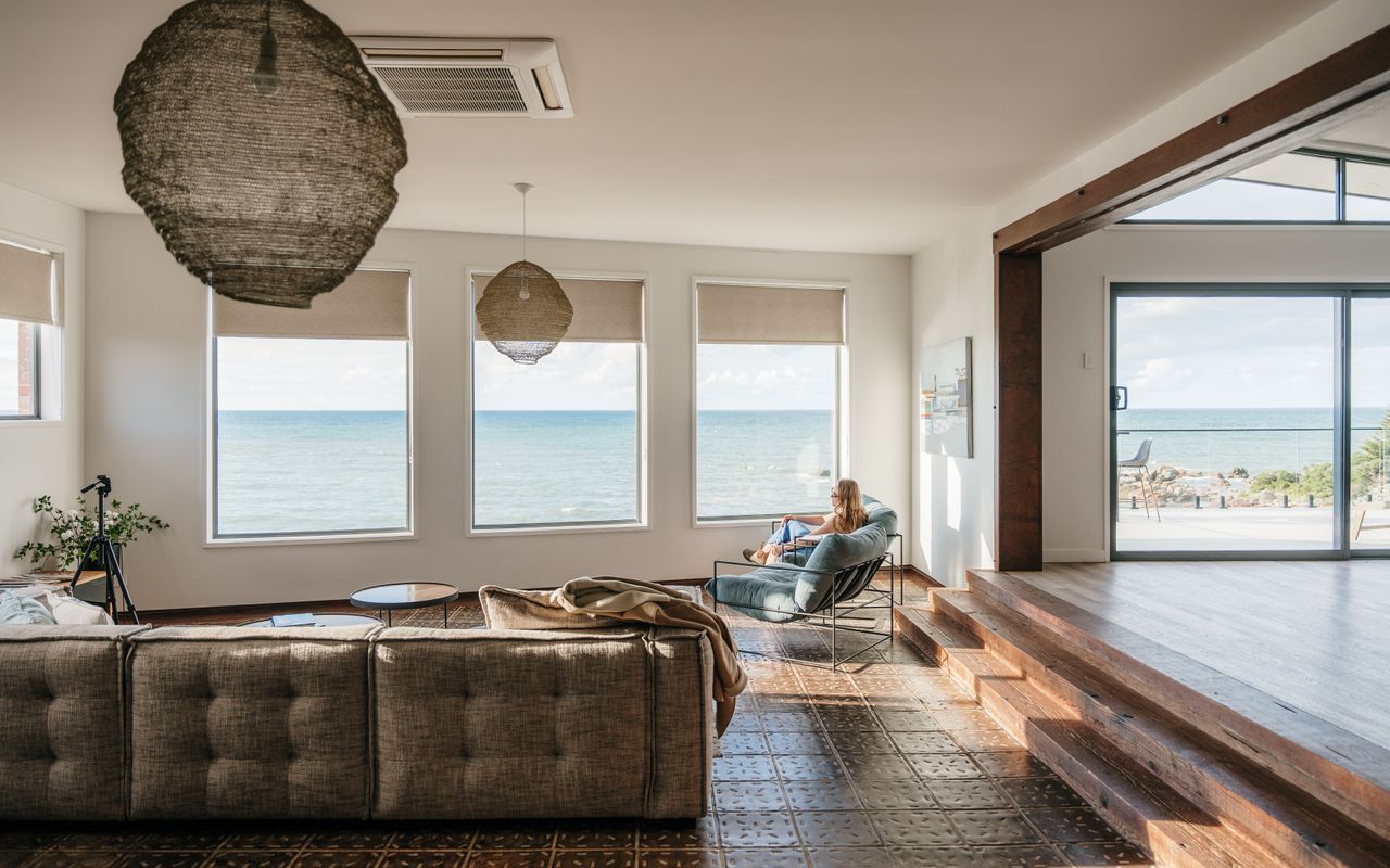 Novo Luxury Apartment Penguin Accommodation ITAS