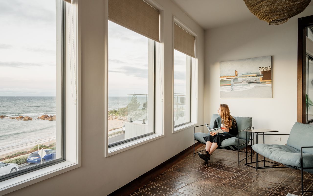 Novo Luxury Apartment Penguin Accommodation ITAS