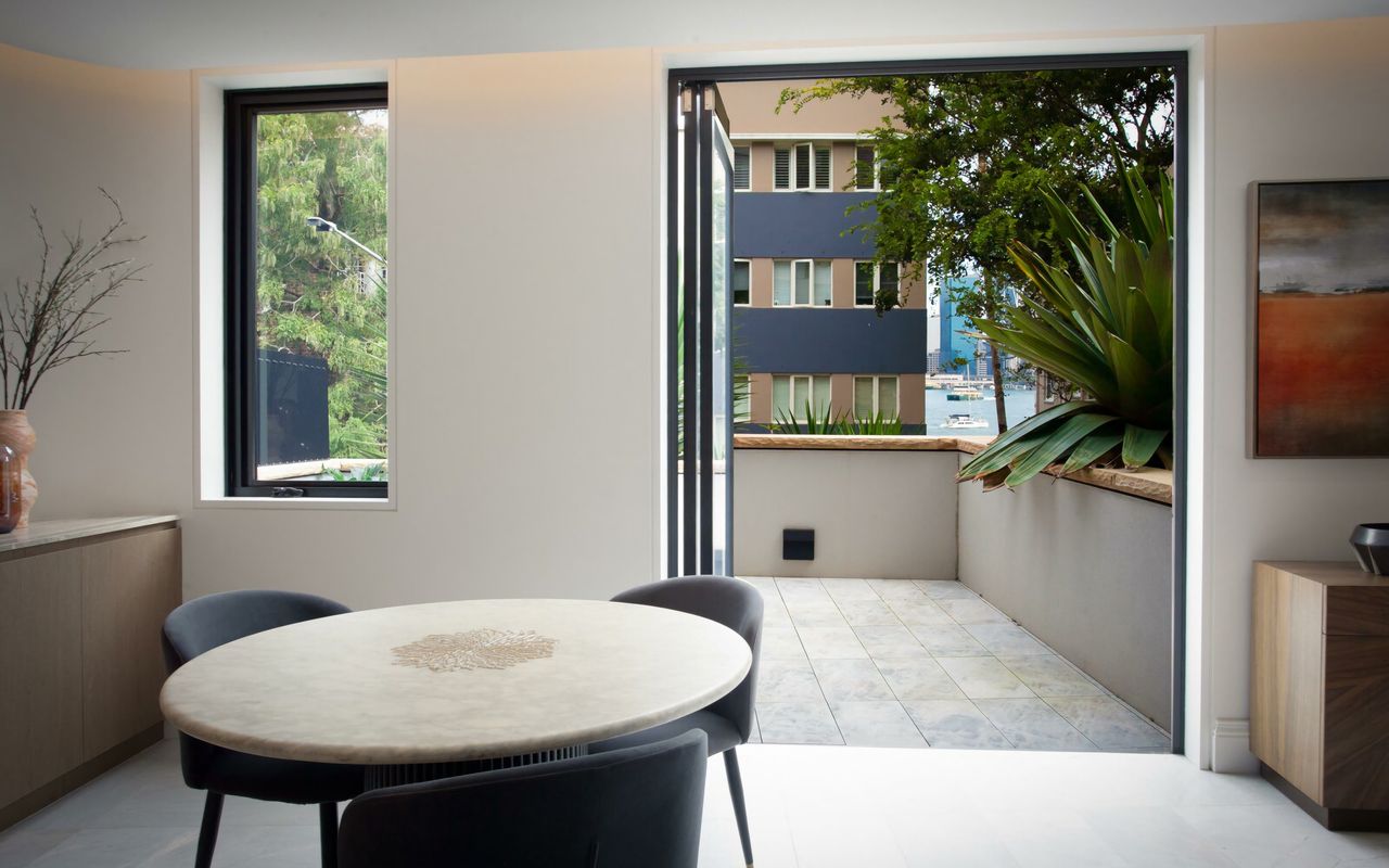 Kirribilli Charisma I90