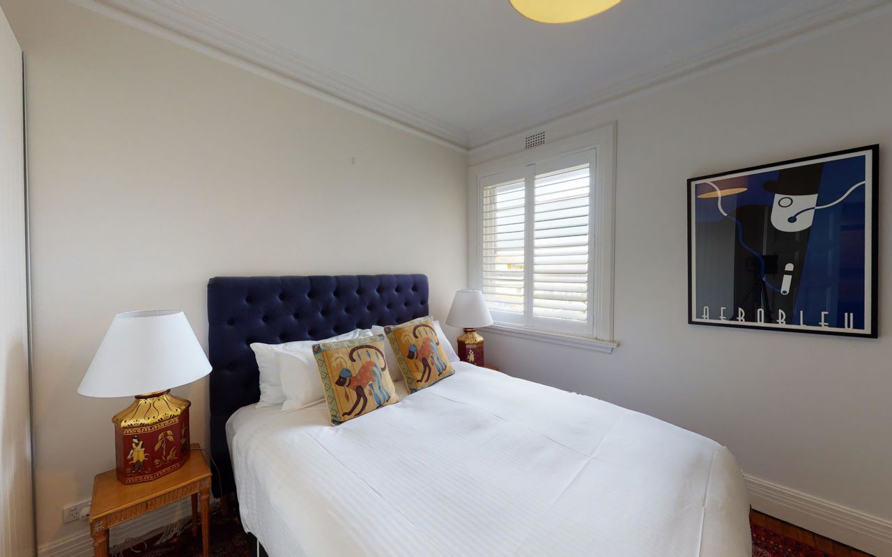 Elegant Art Deco Edgecliff I90