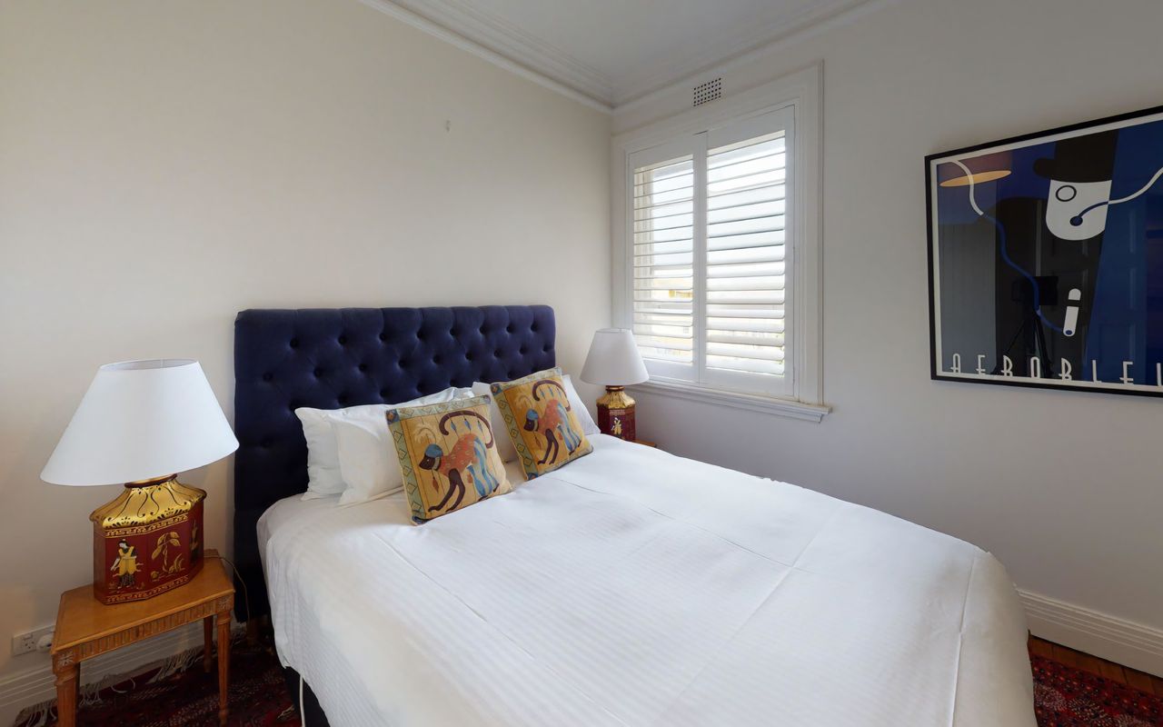 Elegant Art Deco Edgecliff I90