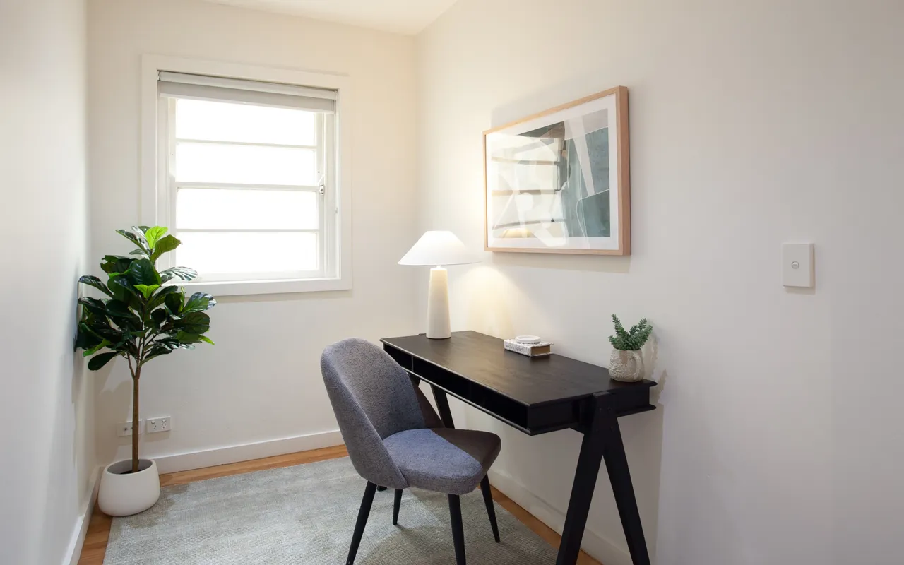 Deco Delight (ISYD)