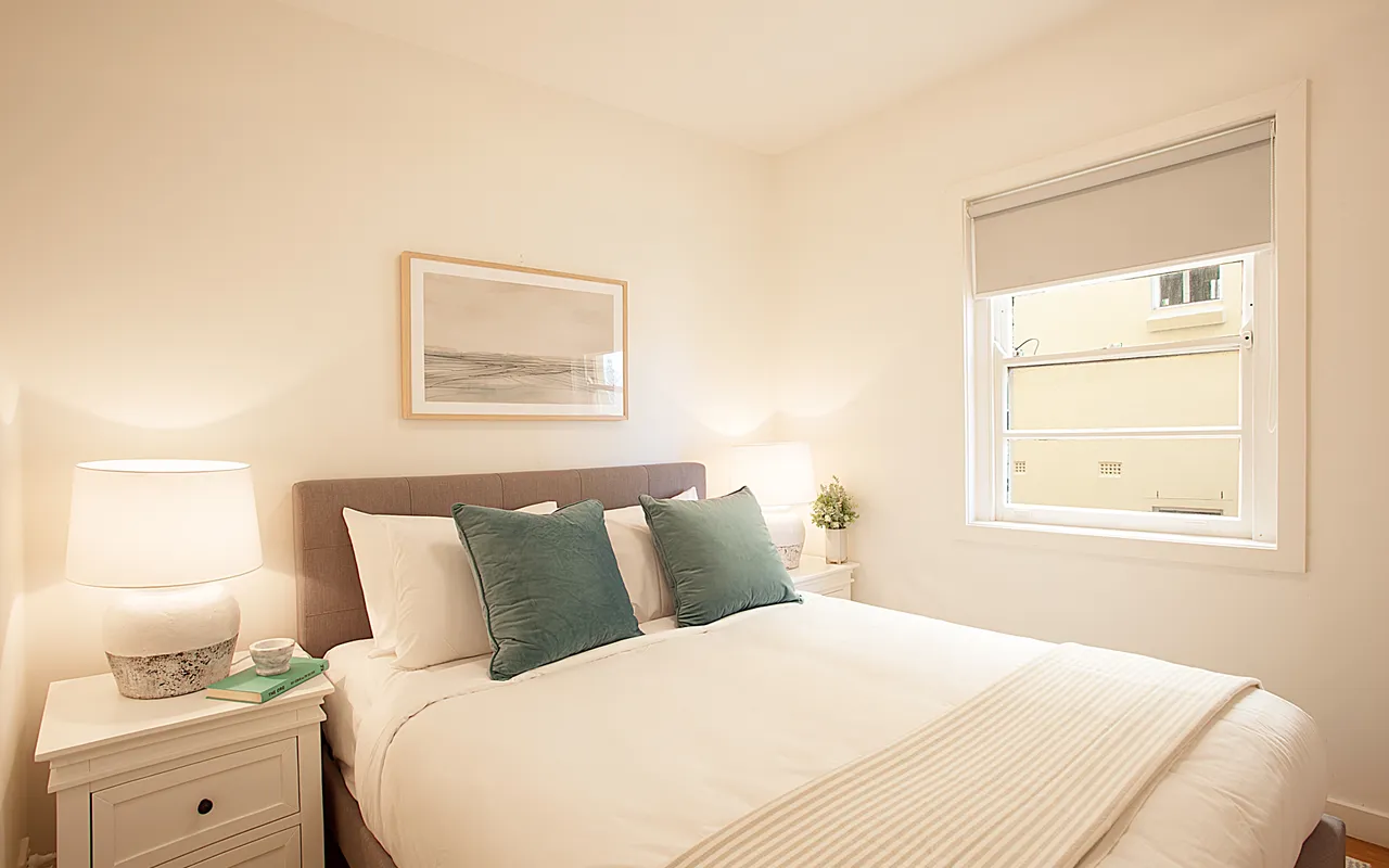 Deco Delight (ISYD)