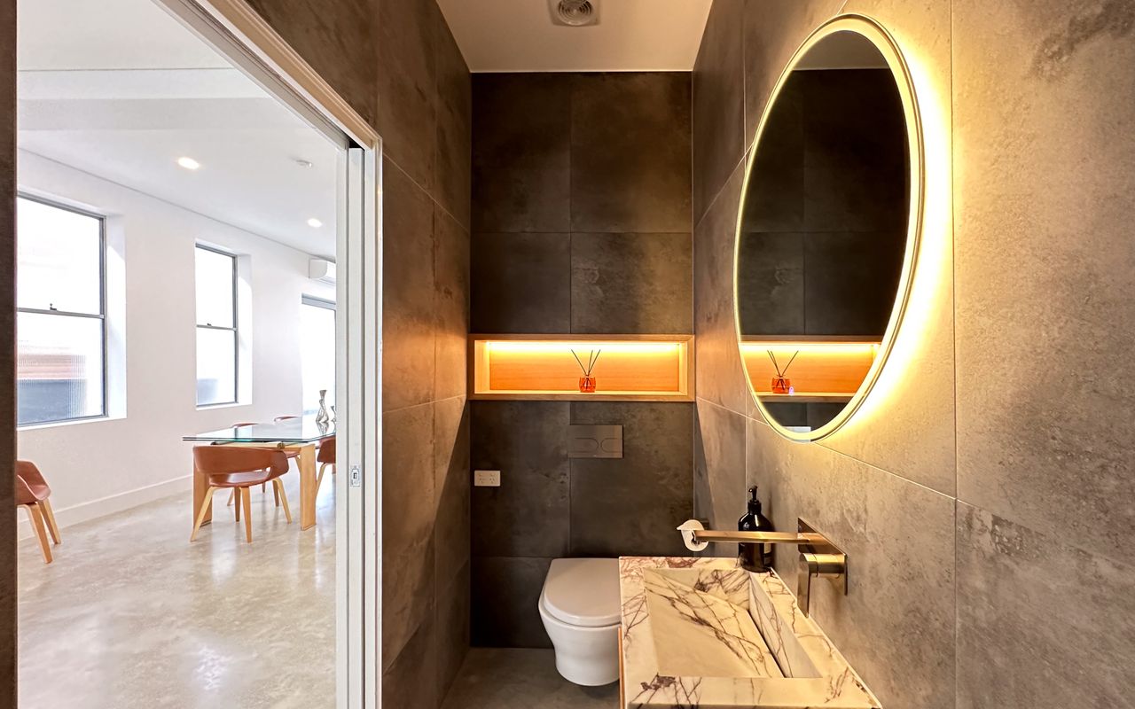 Clovelly Contemporary (IH)