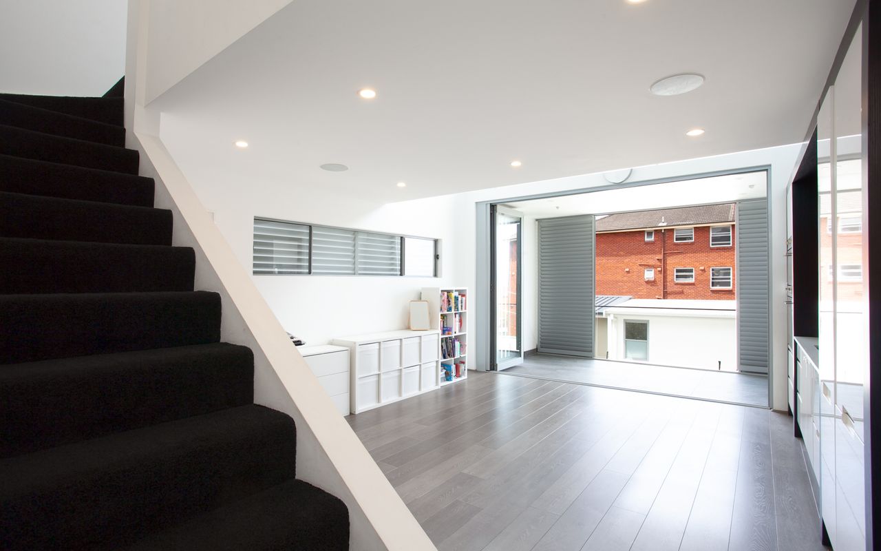 Clovelly Contemporary (IH)
