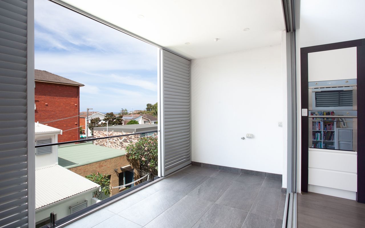 Clovelly Contemporary (IH)