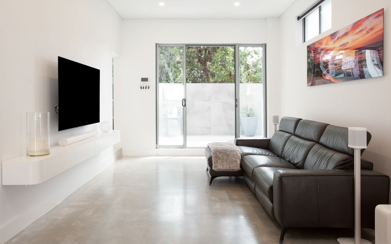 Clovelly Contemporary (IH)