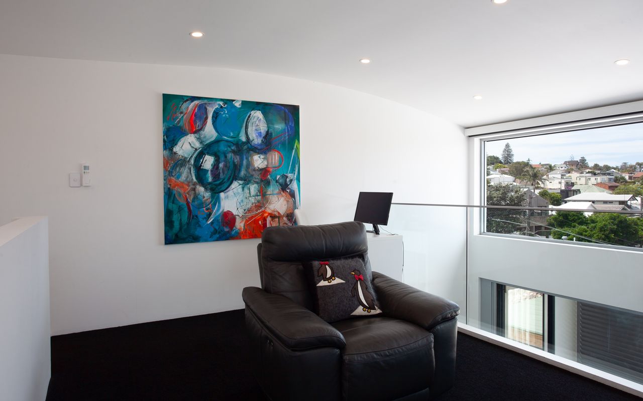 Clovelly Contemporary (IH)