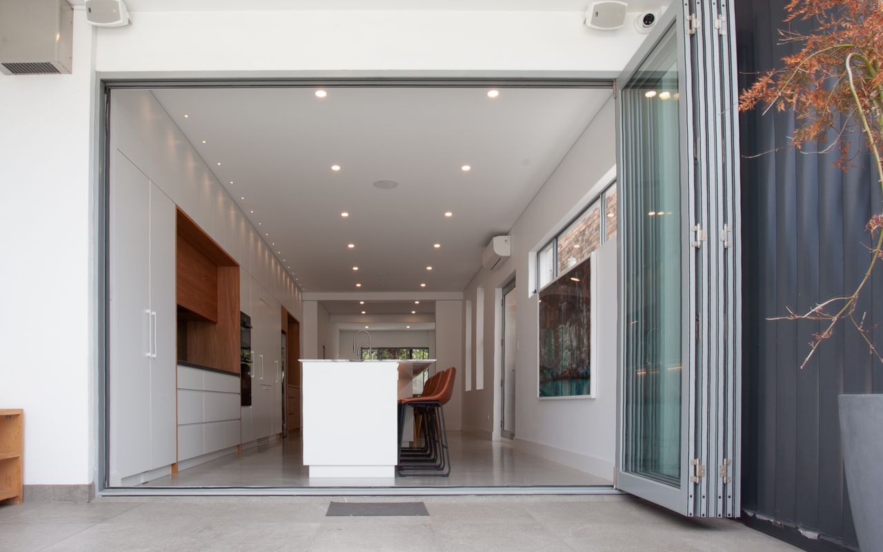 Clovelly Contemporary (IH)