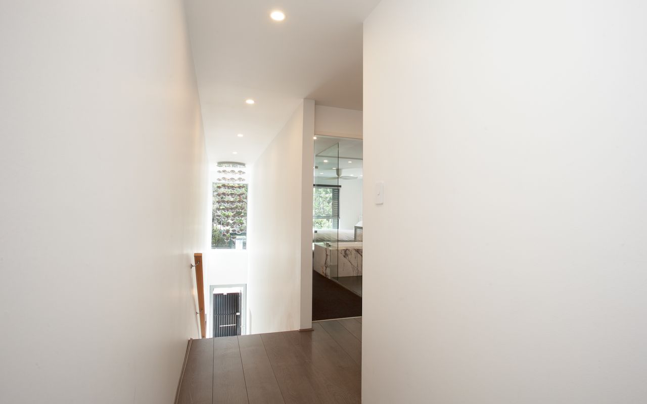 Clovelly Contemporary (IH)