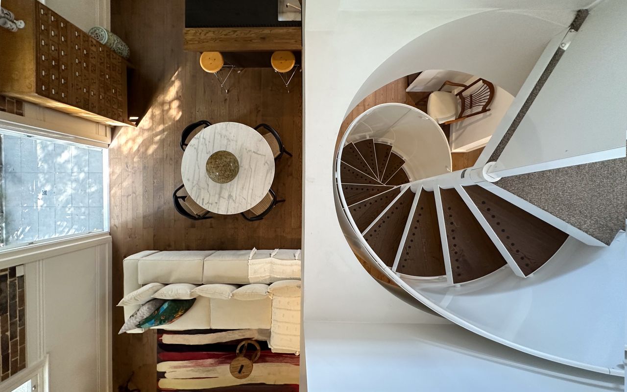 Mezzanine Magic, Bondi Junction (ISYD)