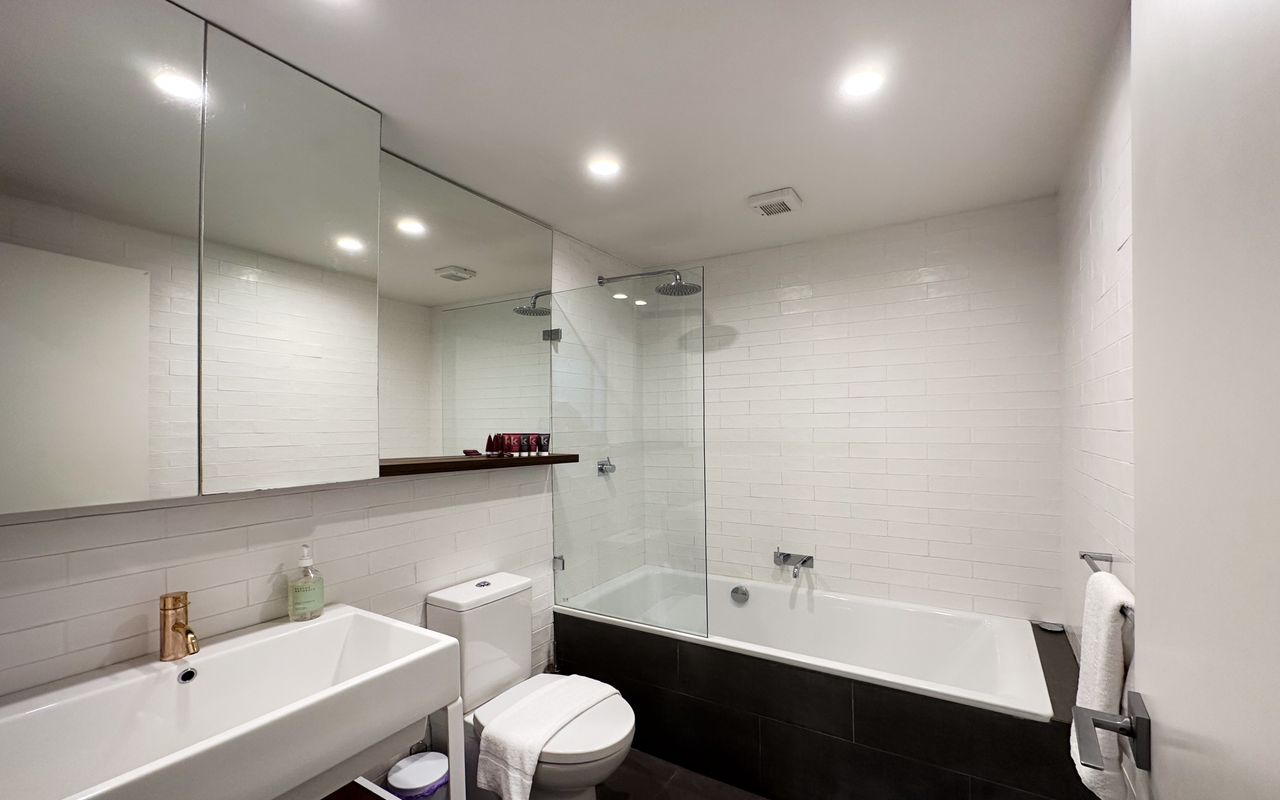 Mezzanine Magic, Bondi Junction (ISYD)