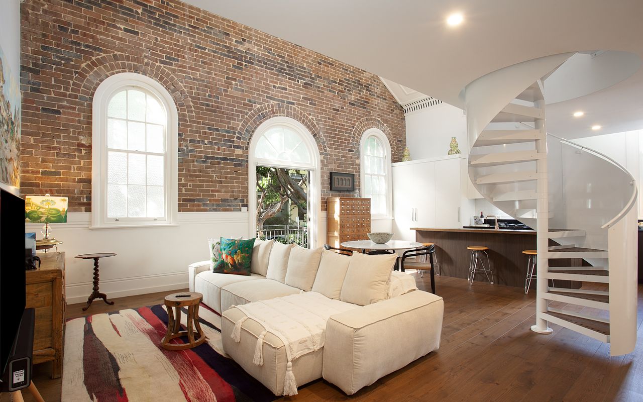Mezzanine Magic, Bondi Junction (ISYD)