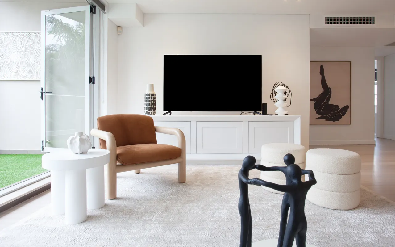 TV