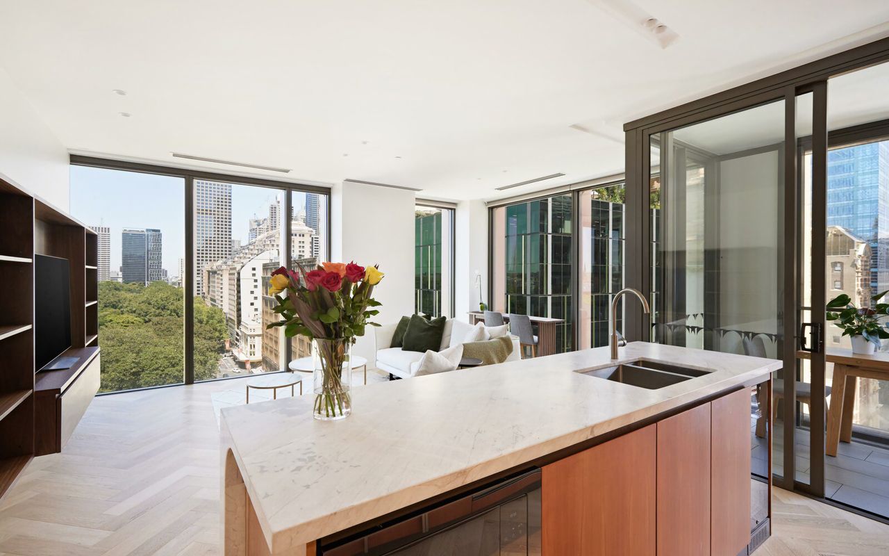 Cosmopolitan City Glamour I90