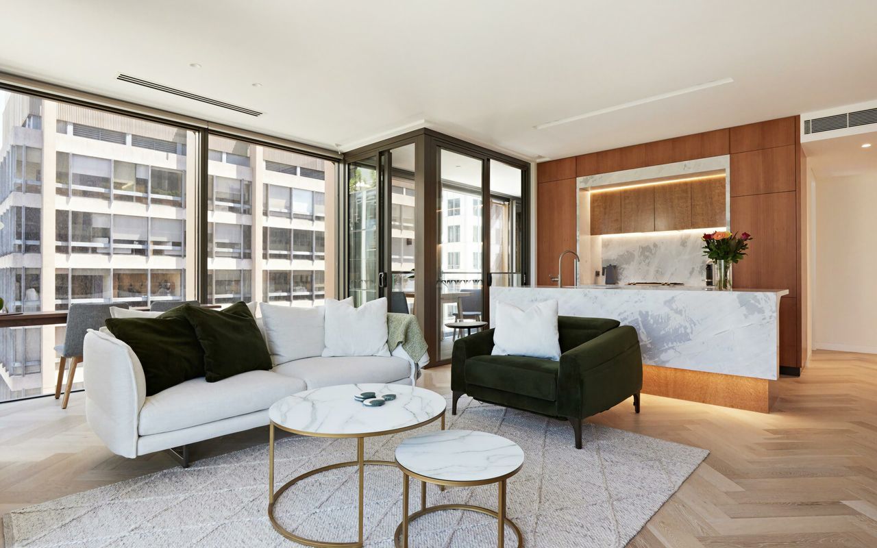 Cosmopolitan City Glamour I90